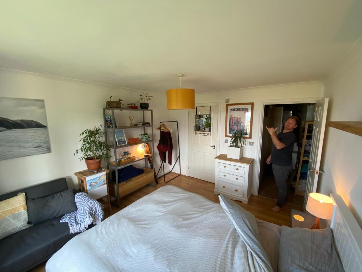 Sea Views On Fistral. Lovely Private Bedroom 新码头 外观 照片